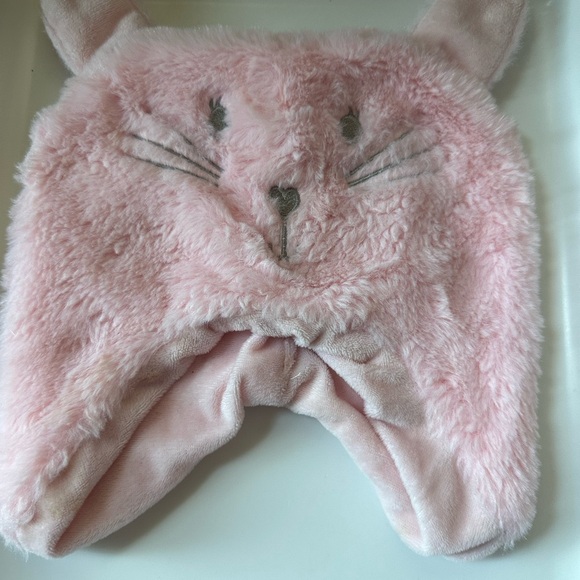 Baby Winter hat 0-12 months in soft pink - Picture 2 of 4